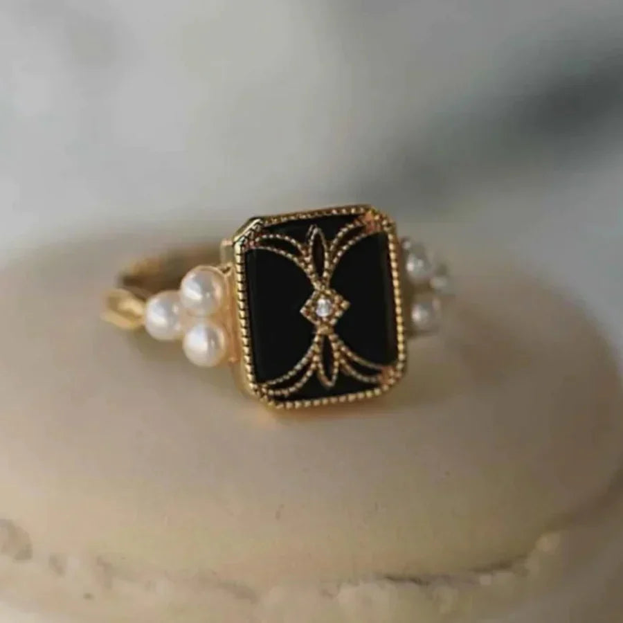 Trendy Black Pearl Golden Ring