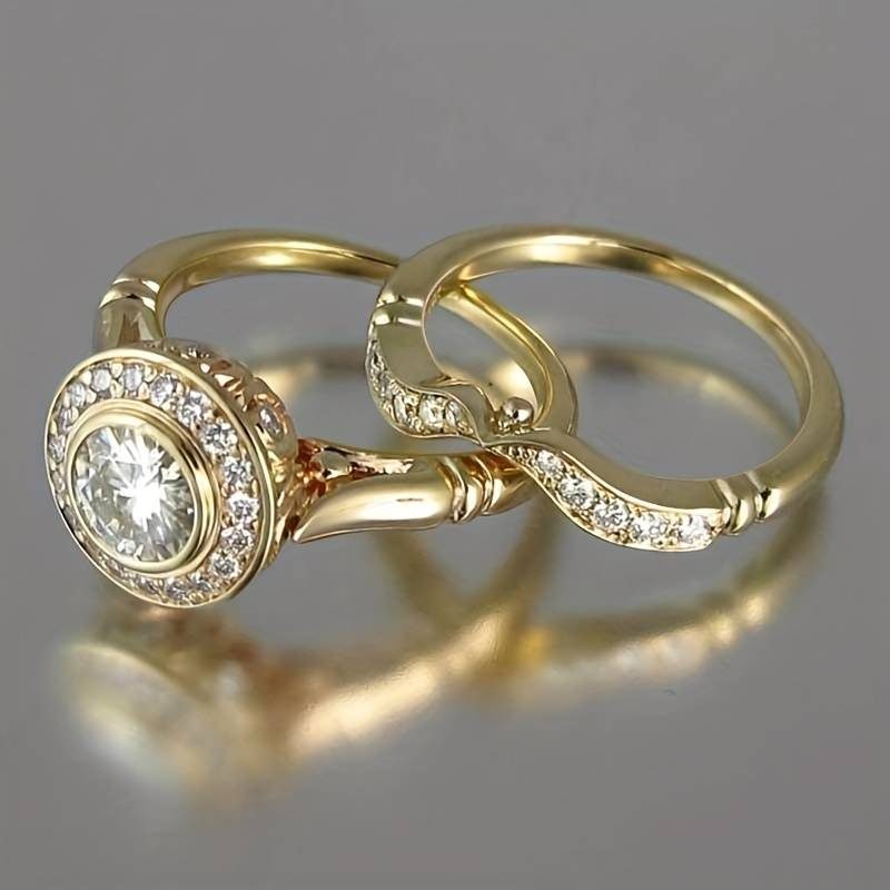 Elegant Gold & Zirconia Ring Pack