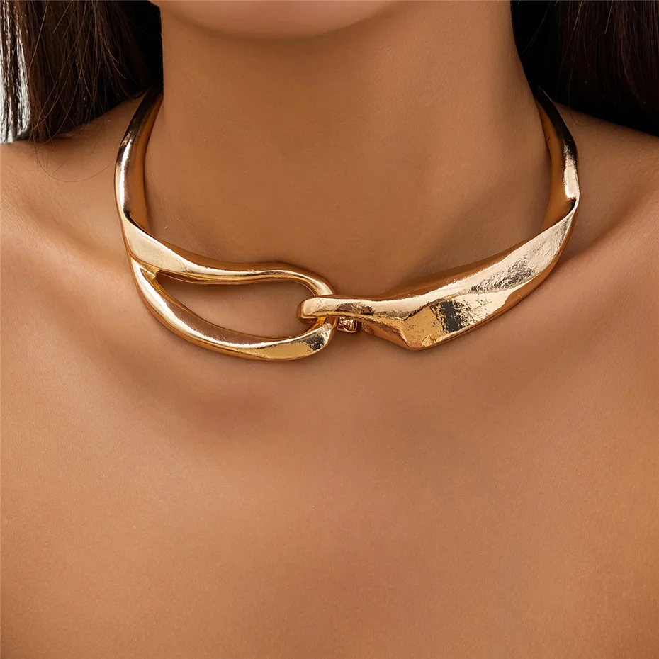 Stylish Golden Necklace