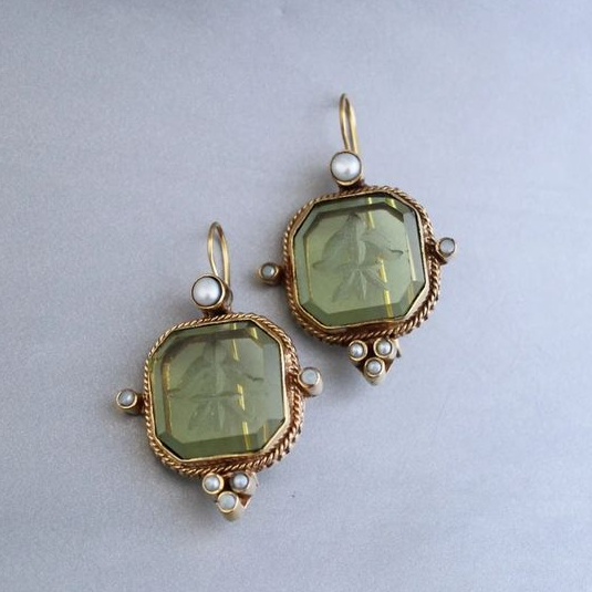 Classic Green & Pearl Earrings