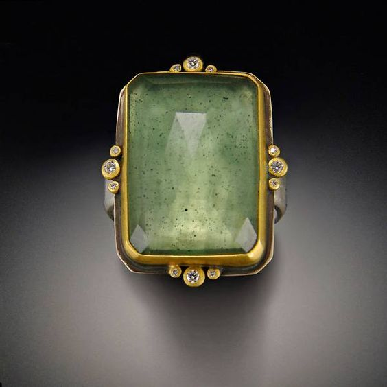 Classic Green Glass Gold Ring