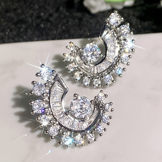 Chic Minimalist Spiral Zirconia Earrings
