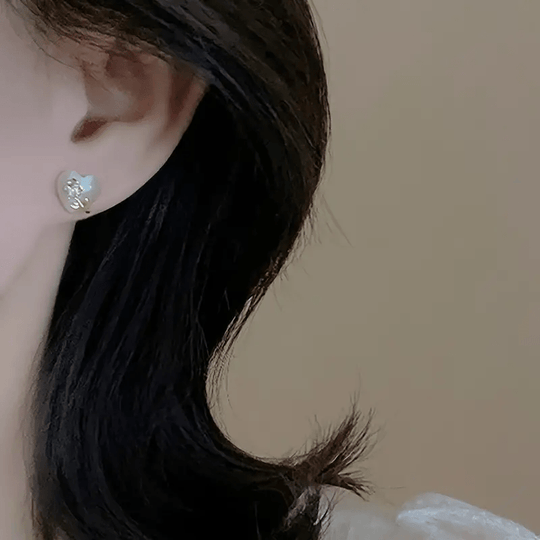 Timeless Style Heart-Shaped Rose Earrings
