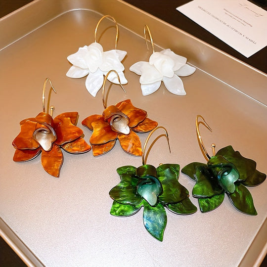 Timeless Resin Flower Dangle Earrings