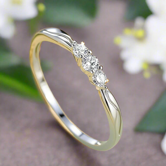 Simple White Zirconia Ring