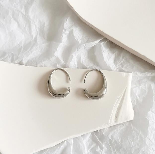 Stylish Gold Earrings