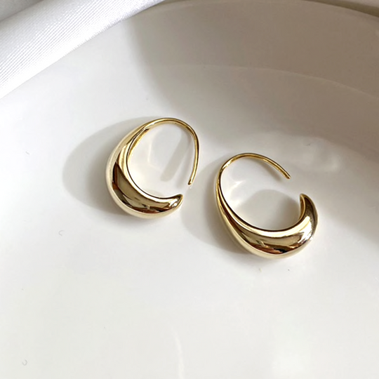 Stylish Gold Earrings