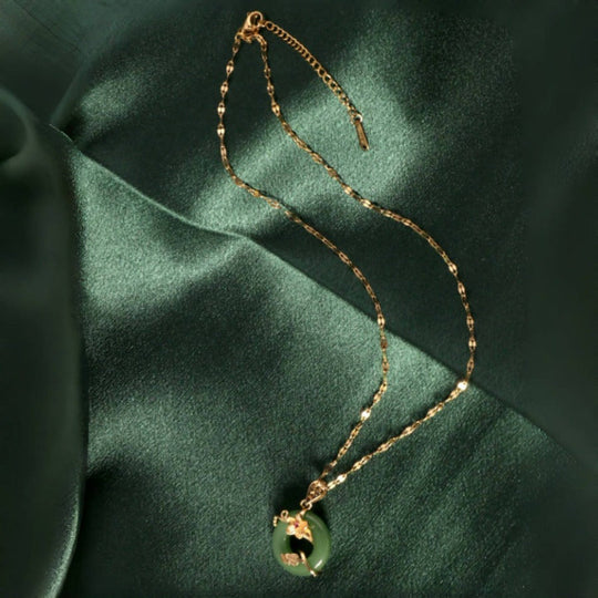 Elegant Timeless Floral Vine Pendant Necklace